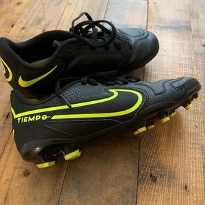 Nike youth soccer cleats
